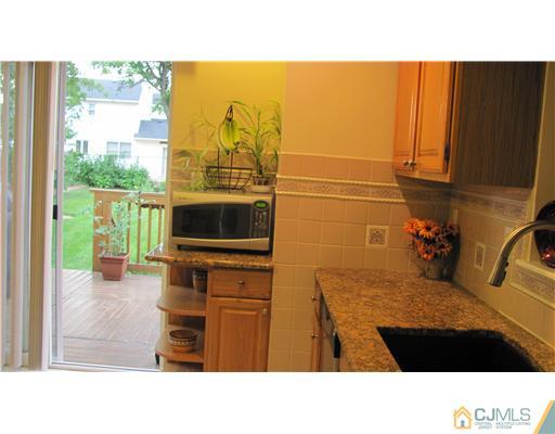 1020 New Durham Road Edison, NJ 08817 - Photo 4 of 14