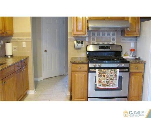 1020 New Durham Road Edison, NJ 08817 - Photo 5 of 14