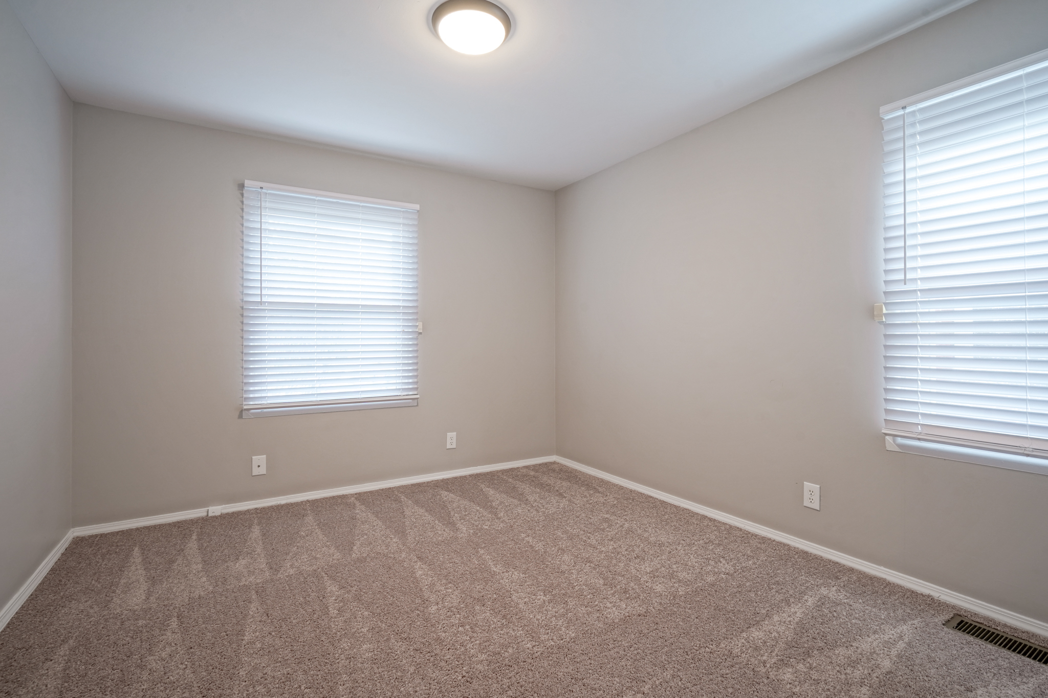 2532 Sickle Road Indianapolis, IN 46219 - Photo 14 of 22 Gallery Image 14