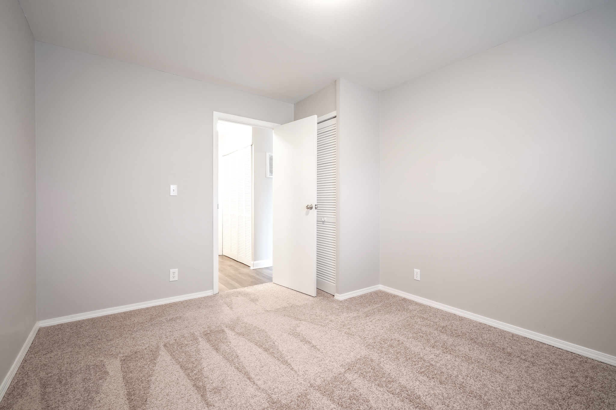 2532 Sickle Road Indianapolis, IN 46219 - Photo 17 of 22 Gallery Image 17