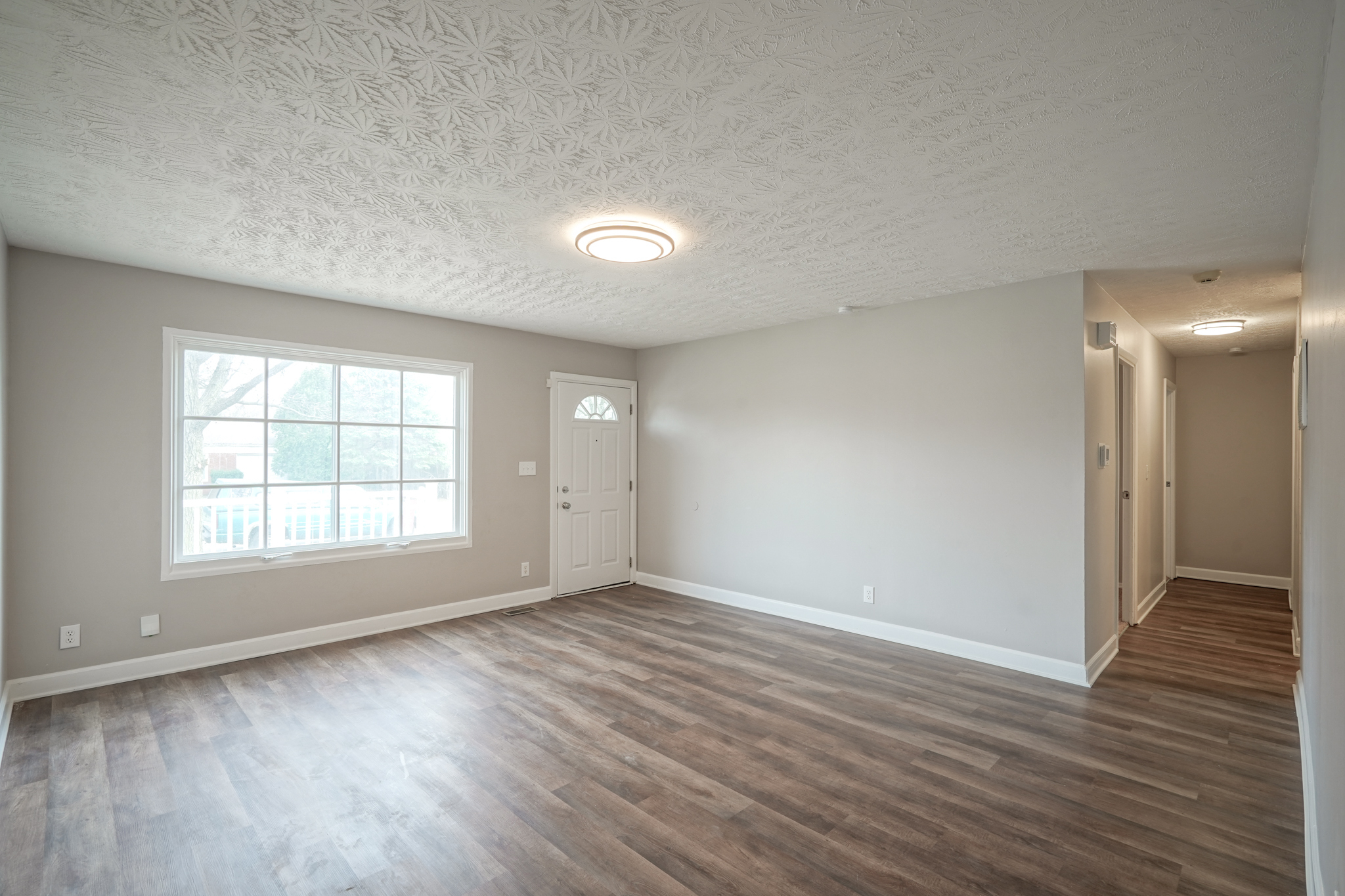 2532 Sickle Road Indianapolis, IN 46219 - Photo 6 of 22 Gallery Image 6