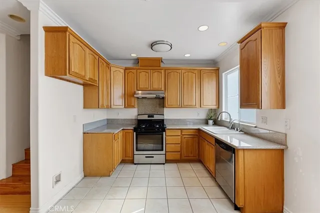 $799,000 | 1927 Strathmore Avenue, Unit G, San Gabriel, CA 91776