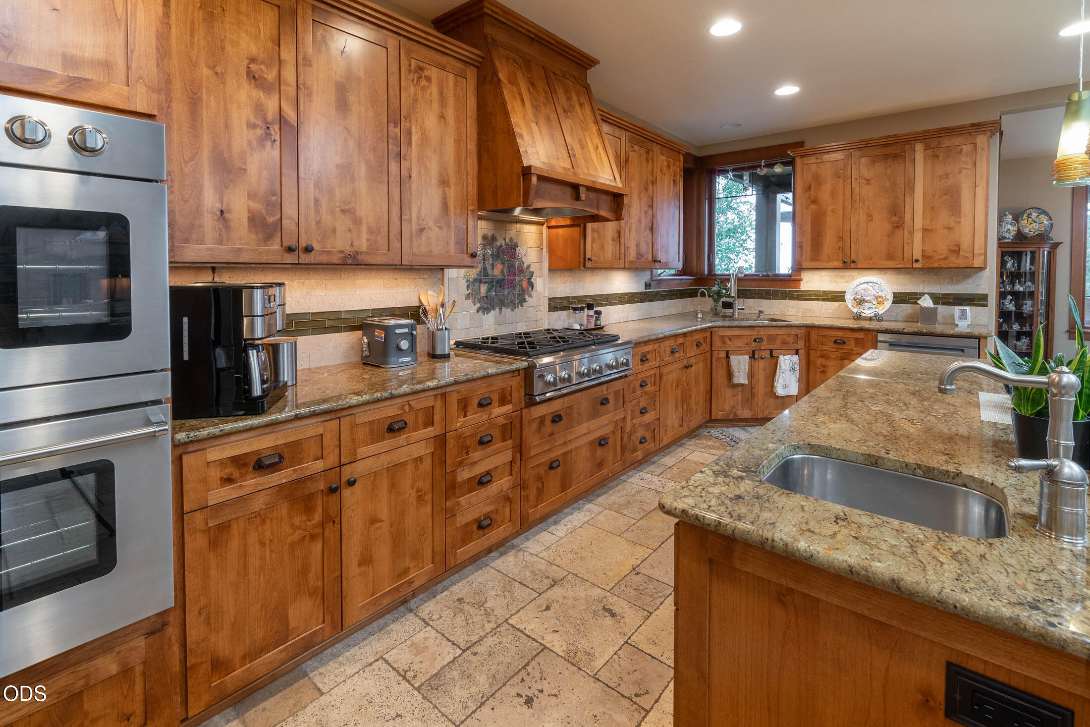 646 Northwest Powell Butte Loop Bend, OR 97703 - Photo 12 of 49