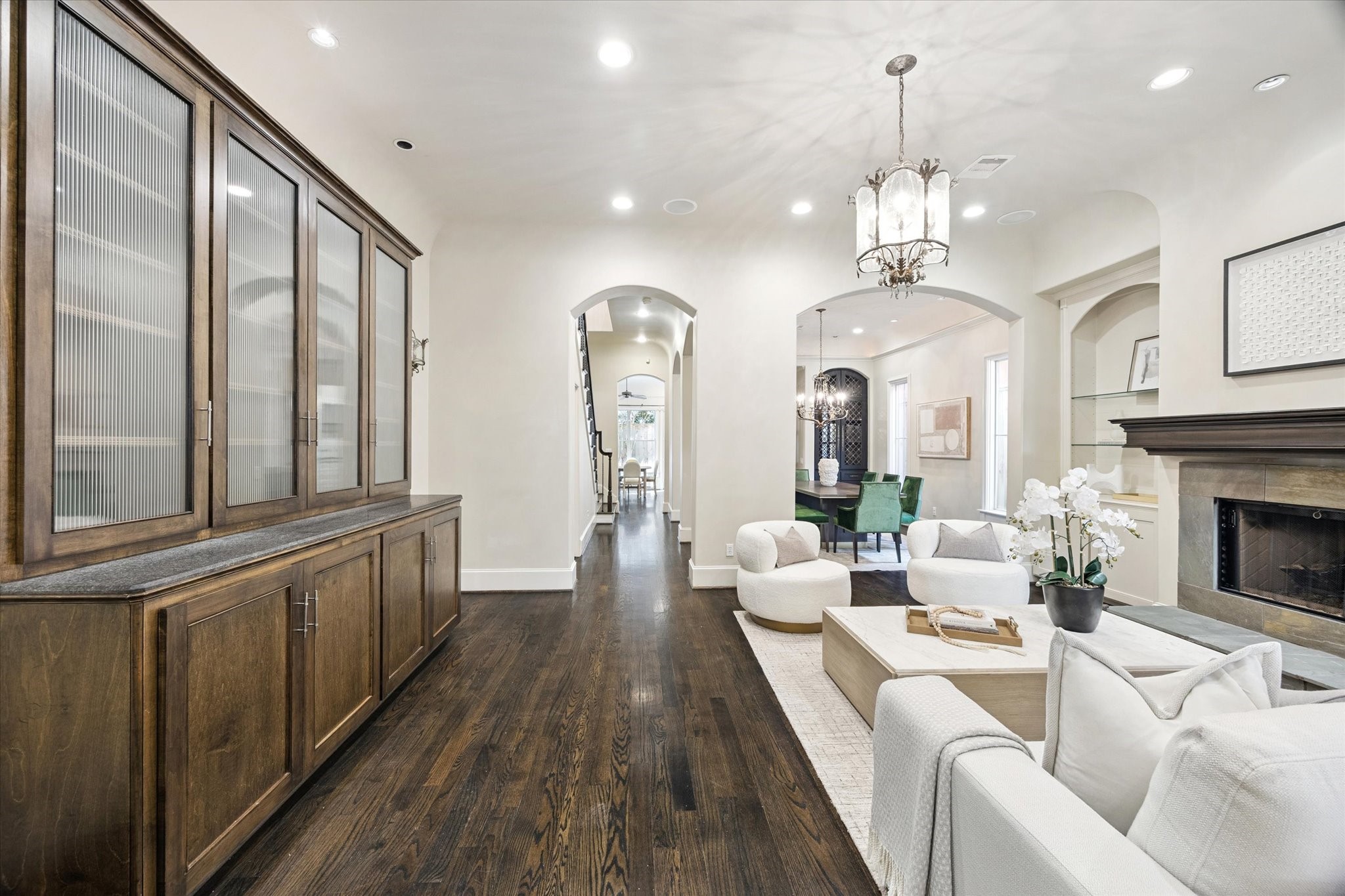 2145 Fairview Street Houston, TX 77019 - Photo 9 of 50 Walking into Living Room