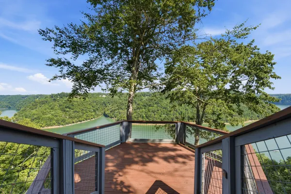 $799,000 | 220 Summit Pointe Lane, Smithville, TN 37166