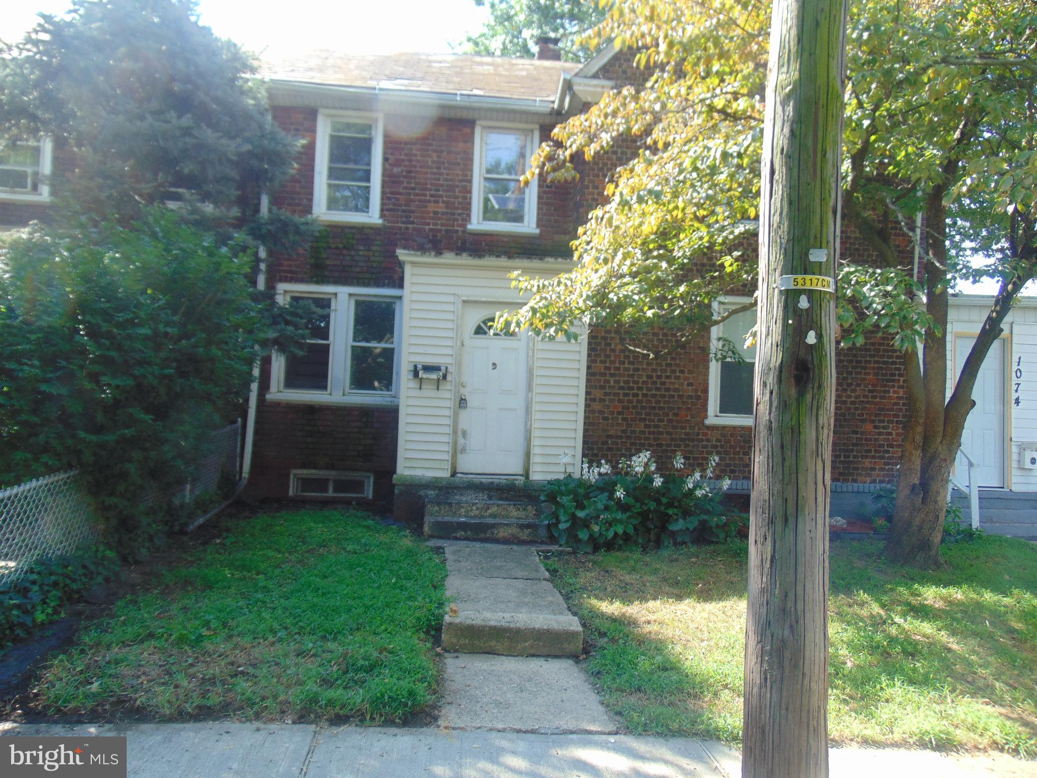 1076 South Common Road Camden, NJ 08104 - Photo 3 of 10
