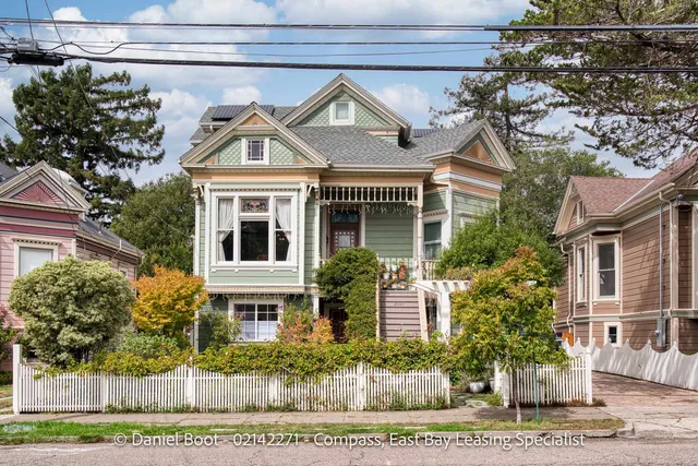 $3,950 | 2141 Ward Street, Berkeley, CA 94705