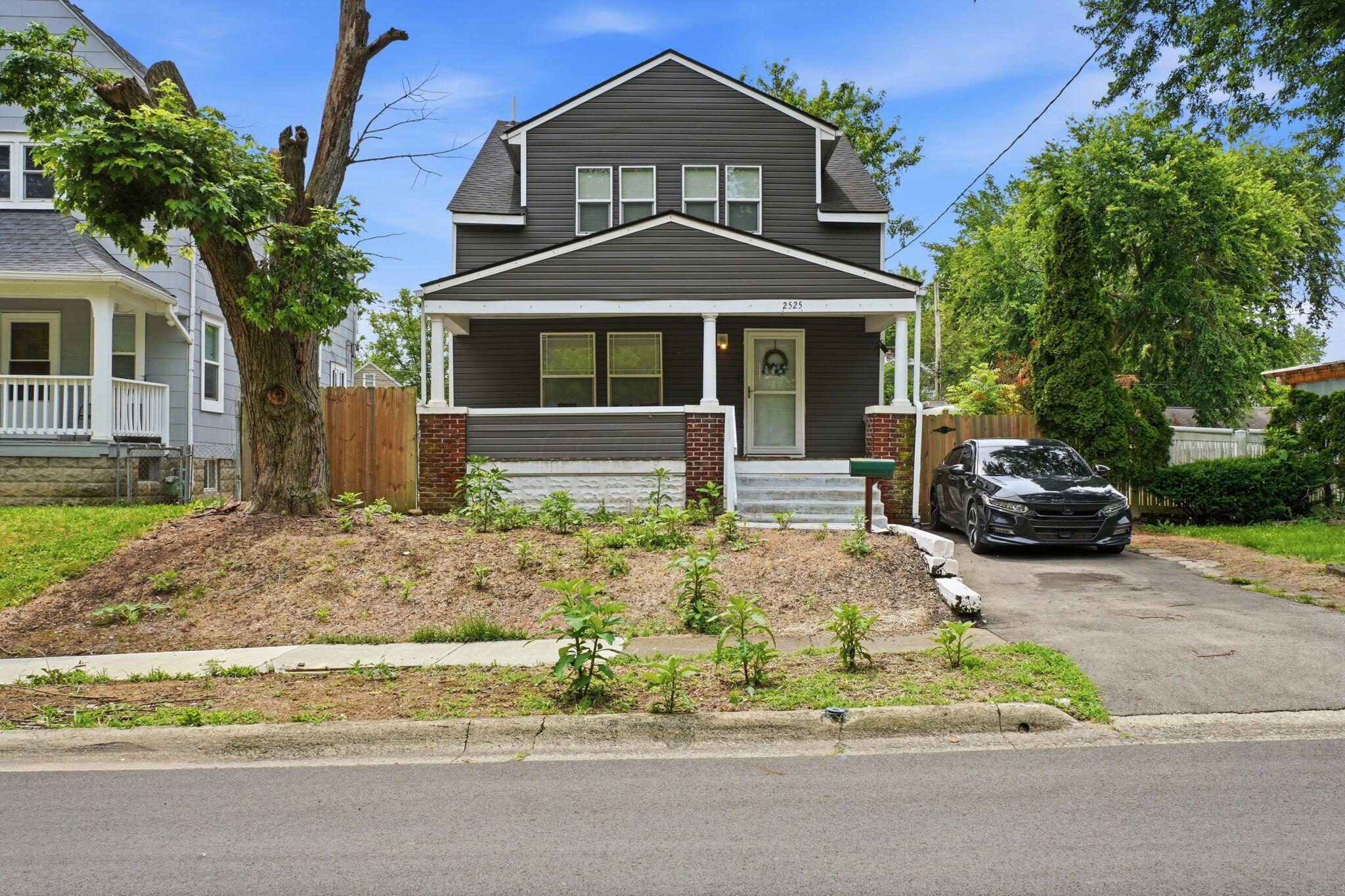 2525 Ridge Avenue Columbus, OH 43204 - Photo 2 of 67 1-web-or-mls-2525-ridge-ave