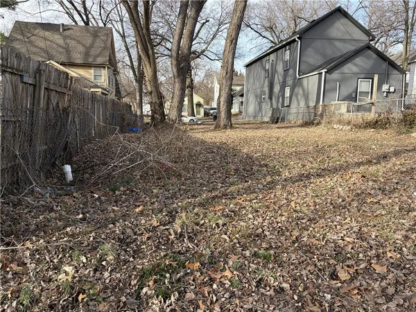 $8,000 | 317 Pottawatomie Street, Leavenworth, KS 66048