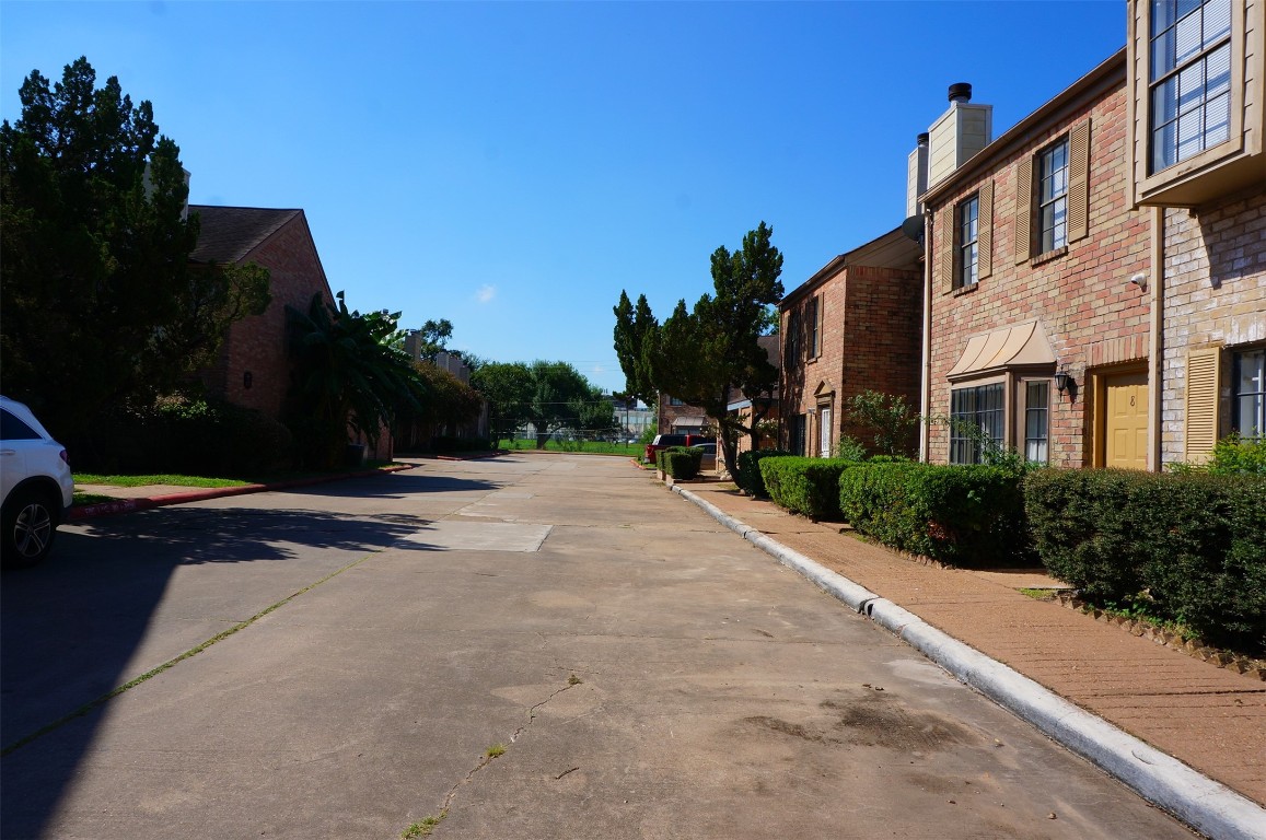 9901 Sharpcrest Street, Unit 8 Houston, TX 77036 - Photo 2 of 24