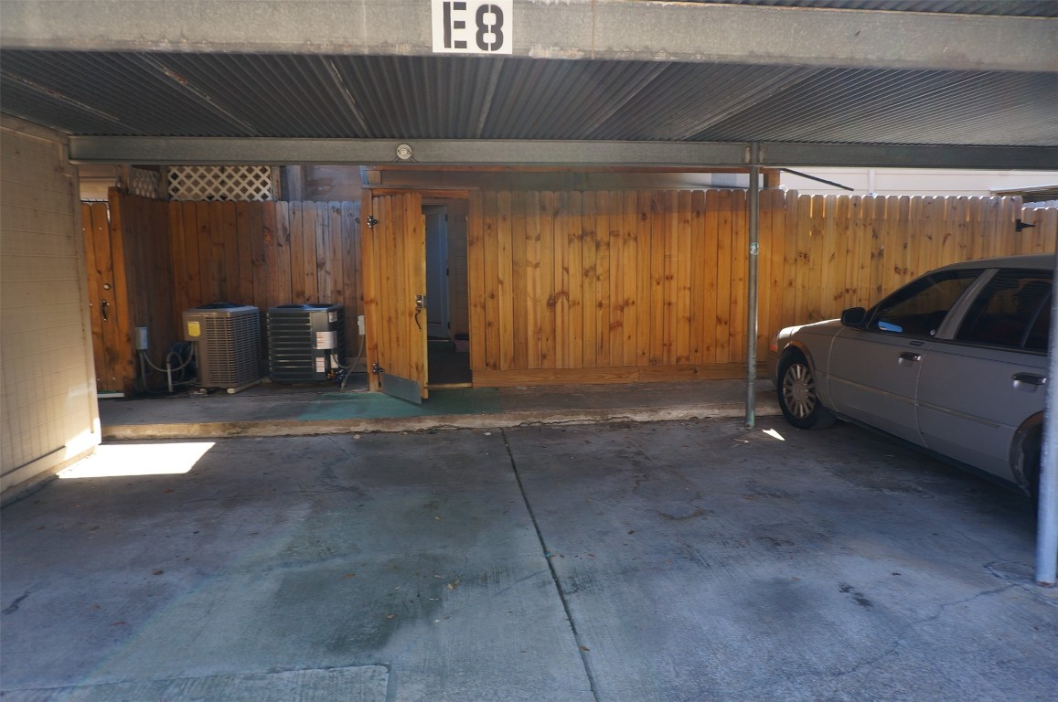 9901 Sharpcrest Street, Unit 8 Houston, TX 77036 - Photo 23 of 24