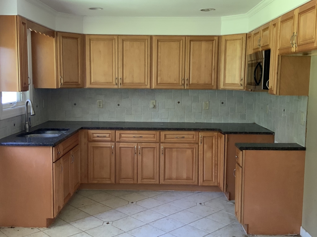 12 Old County Road Westminster, MA 01473 - Photo 10 of 23