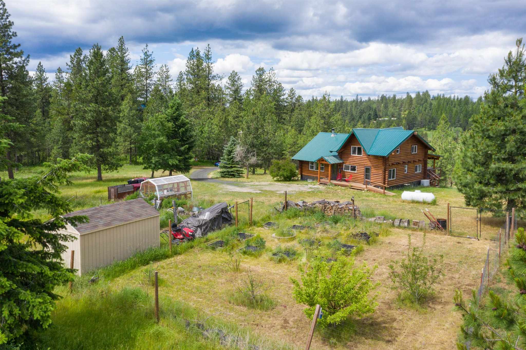 39108 North Madison Road Elk, WA 99009 - Photo 4 of 46
