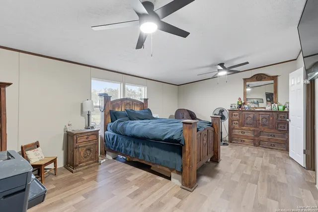 $360,000 | 2469 County Road 124, Floresville, TX 78114