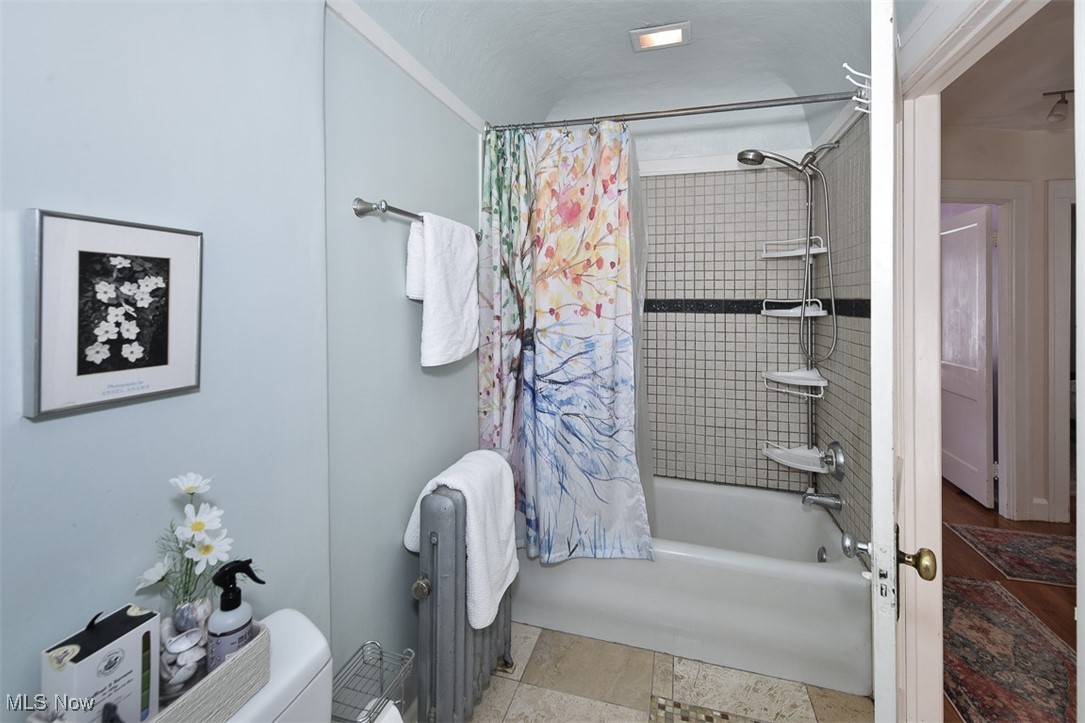 2914 Clarkson Road Cleveland, OH 44118 - Photo 25 of 33