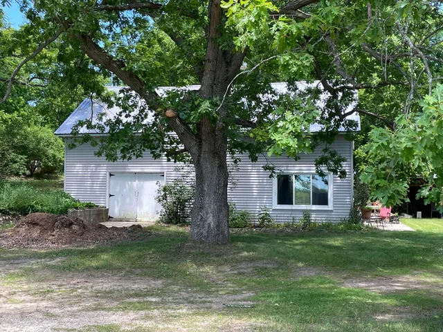 $170,000 | 16206 Peters Farm Road, Irons, MI 49644