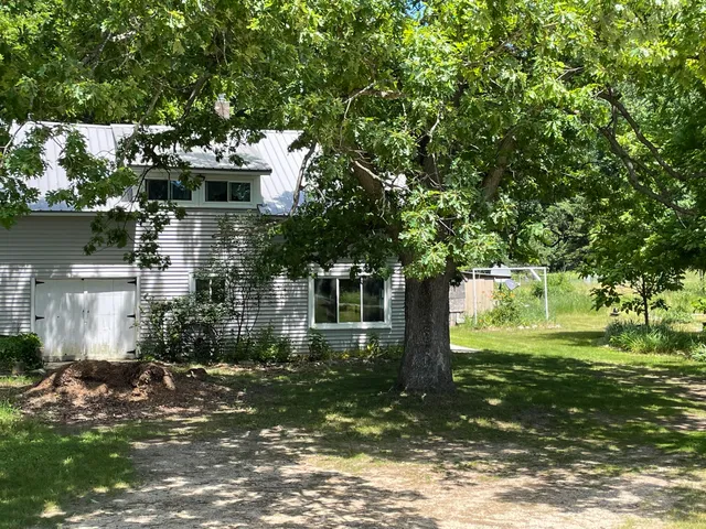 $170,000 | 16206 Peters Farm Road, Irons, MI 49644
