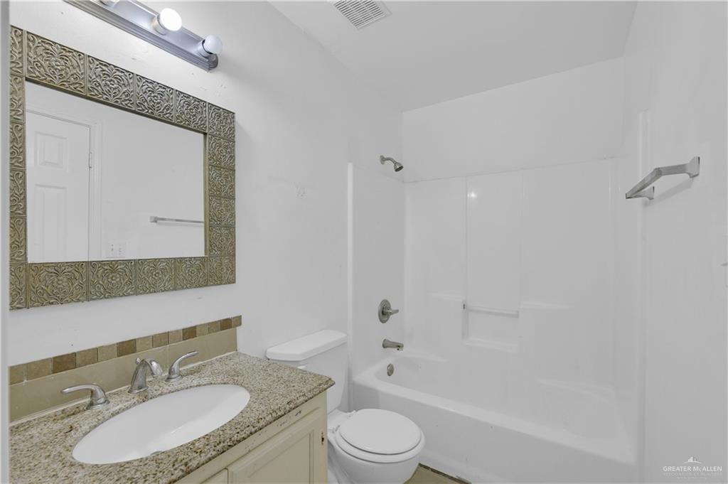504 Rosa Priego Street Donna, TX 78537 - Photo 9 of 12