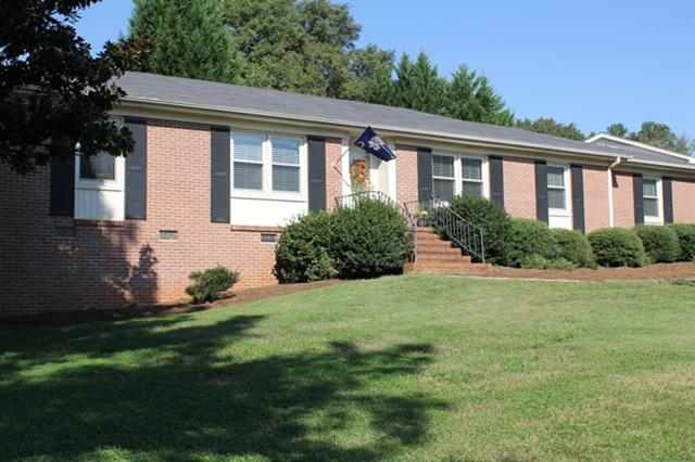 2403 Villa Court Anderson, SC 29621 - Photo 3 of 25 Gallery Image 3