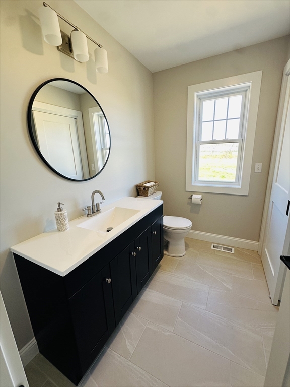 512 Fuller Street Ludlow, MA 01056 - Photo 13 of 39