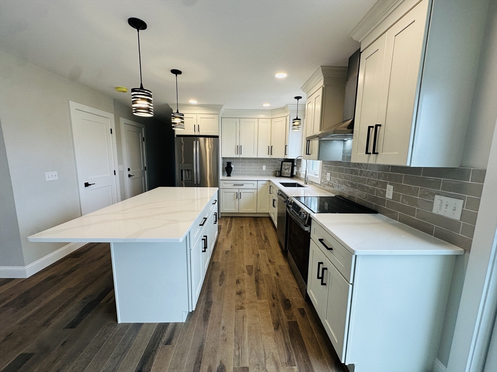 512 Fuller Street Ludlow, MA 01056 - Photo 8 of 39