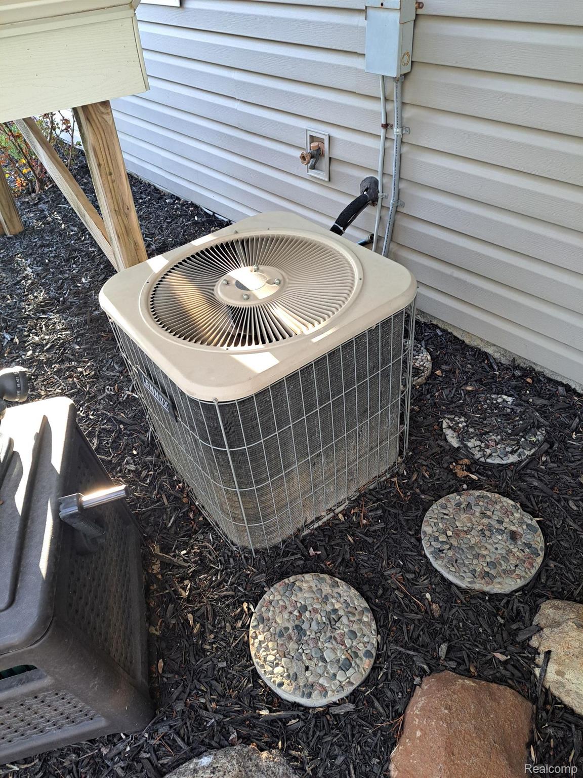 10438 Coolidge Road Goodrich, MI 48438 - Photo 49 of 49 Air conditioning unit