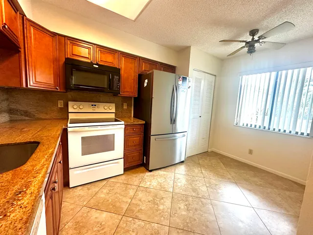 $175,000 | 14426 Amberly Lane, Unit 203, Delray Beach, FL 33446