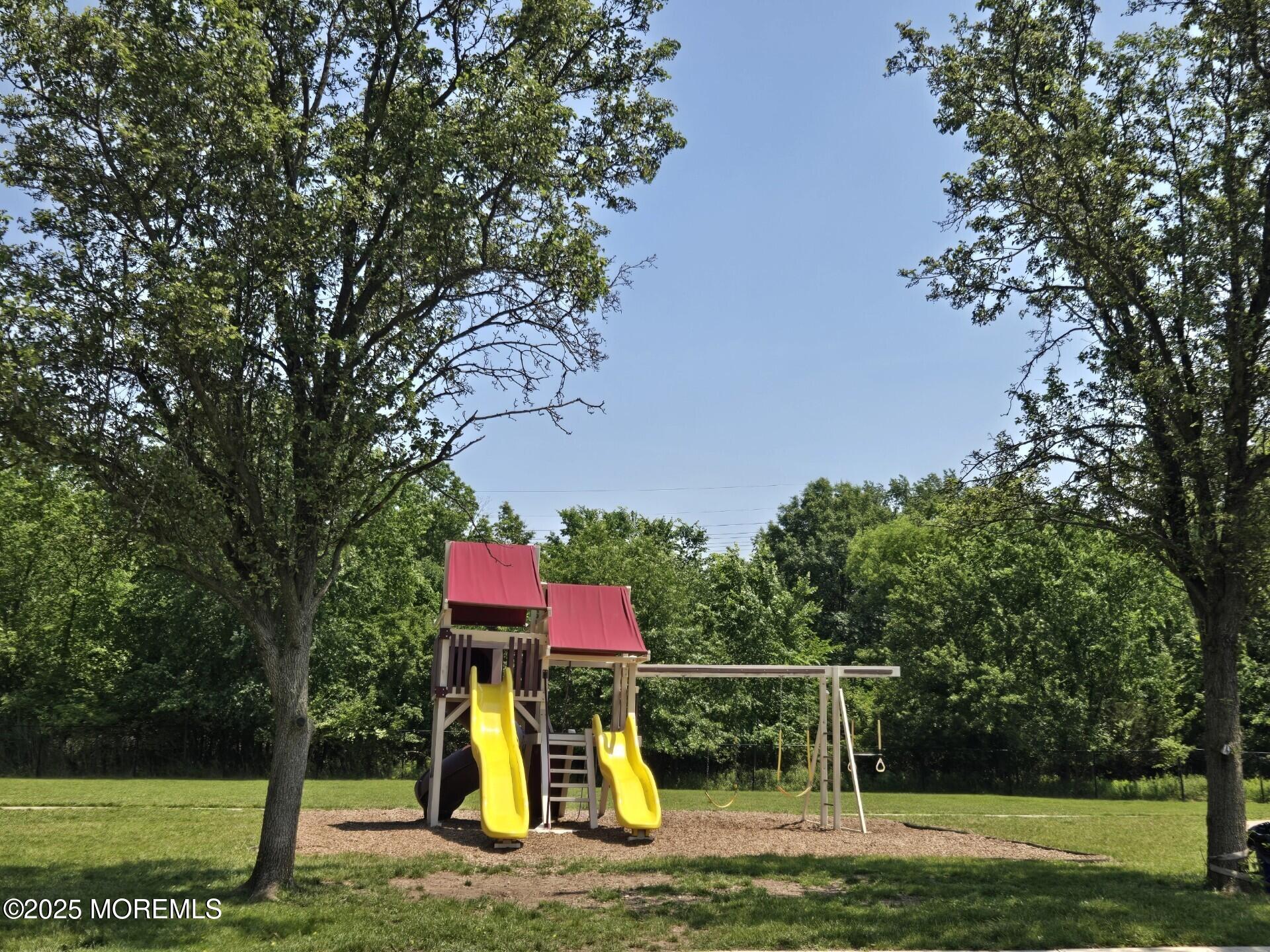 1617 Raspberry Court Edison, NJ 08817 - Photo 29 of 29 a view of a park