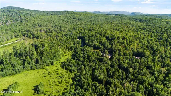 $89,500 | 3-4 Adirondack Heights Road, Chestertown, NY 12817