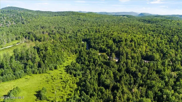 $89,500 | 3-4 Adirondack Heights Road, Chestertown, NY 12817