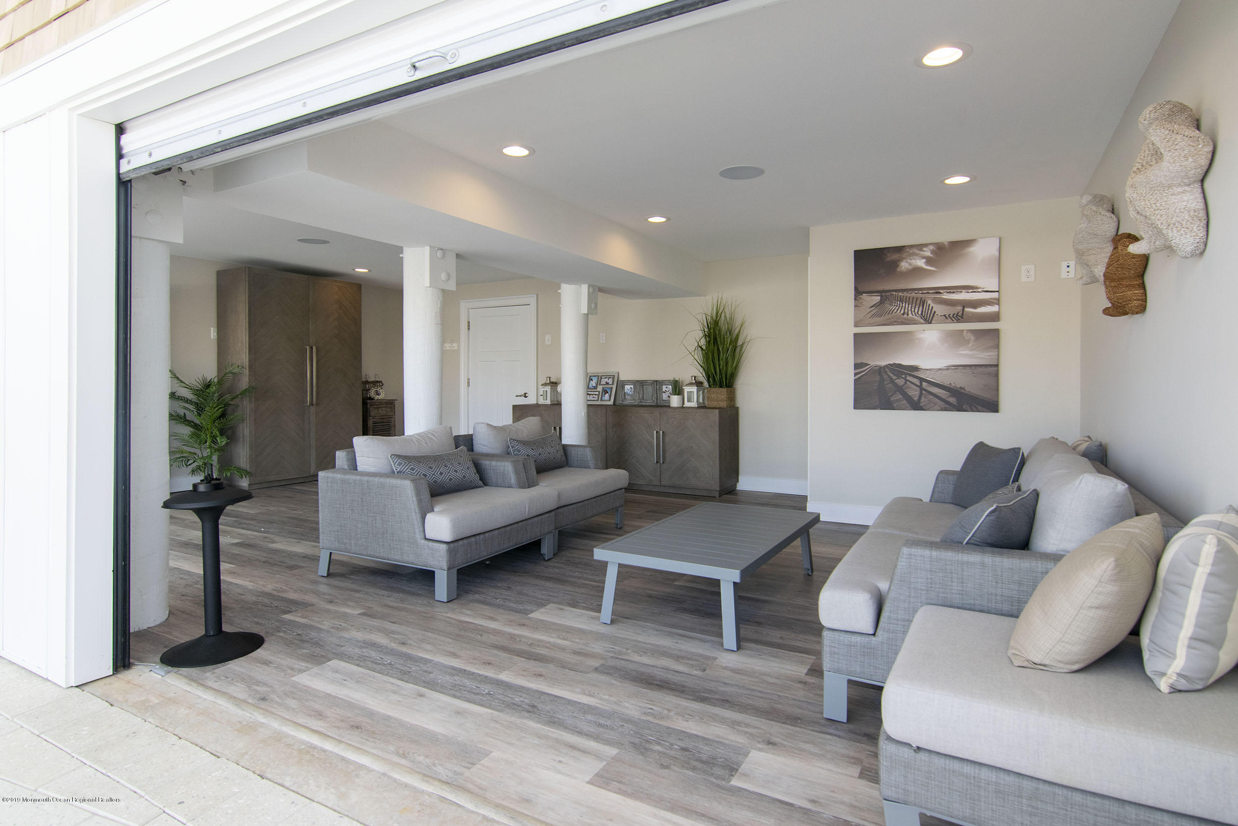 30 Ward Drive Brick, NJ 08723 - Photo 9 of 61 a living room with furniture and a potted plant