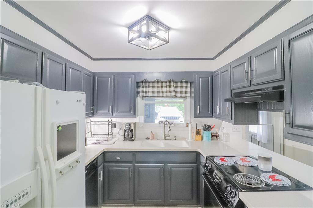 1442 William Fowler Road King, NC 27021 - Photo 14 of 31