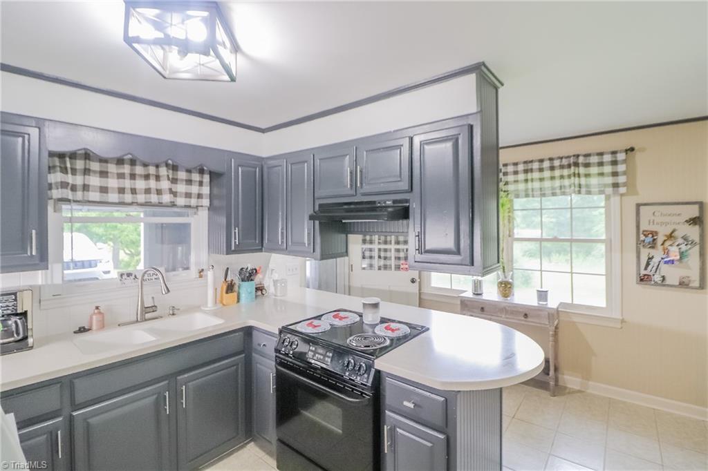 1442 William Fowler Road King, NC 27021 - Photo 16 of 31