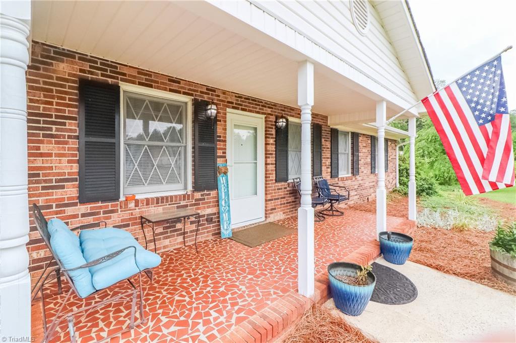 1442 William Fowler Road King, NC 27021 - Photo 8 of 31