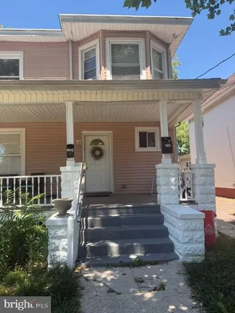 $2,300 | 730 East Montrose Street, Unit 2, Vineland, NJ 08360