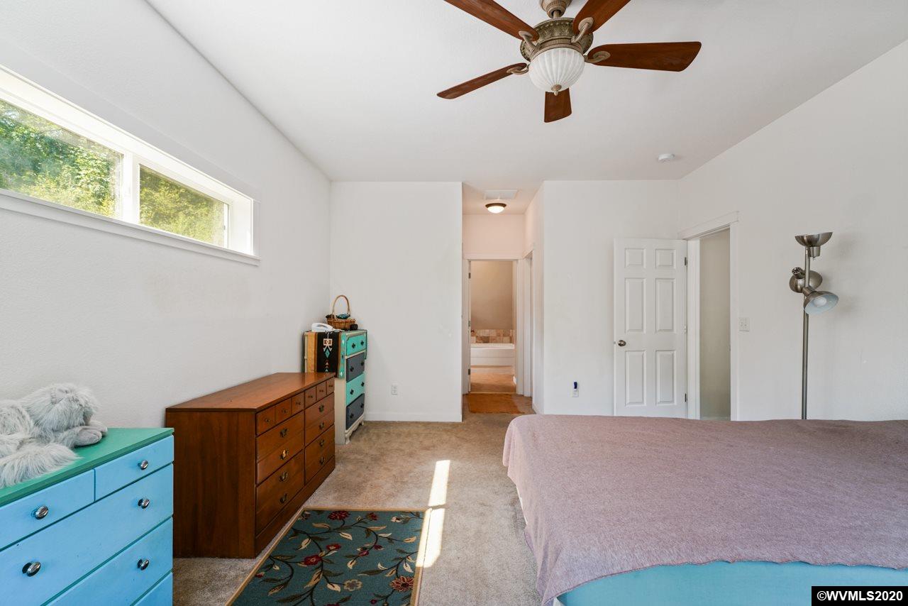 16200 Oakdale Road Dallas, OR 97338 - Photo 25 of 37