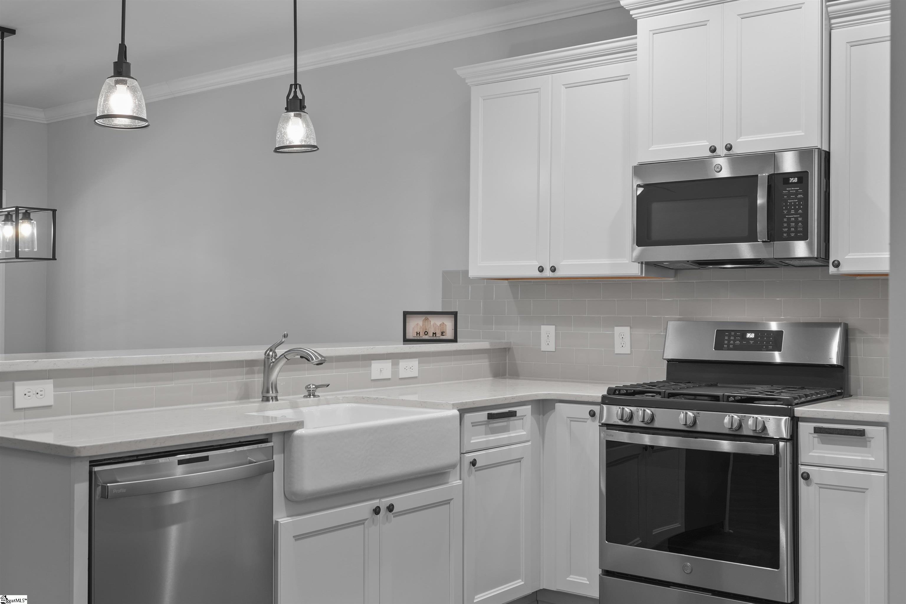 108 Pokeberry Way Greenville, SC 29607 - Photo 8 of 35 Gallery Image 8