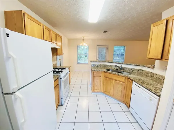 $2,050 | 5528 Silver Springs Drive, Sugar Hill, GA 30518