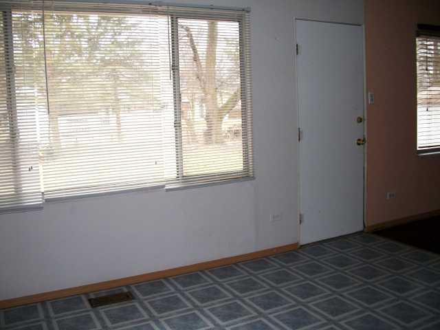 947 Bristol Road Indianapolis, IN 46280 - Photo 5 of 9 Gallery Image 5