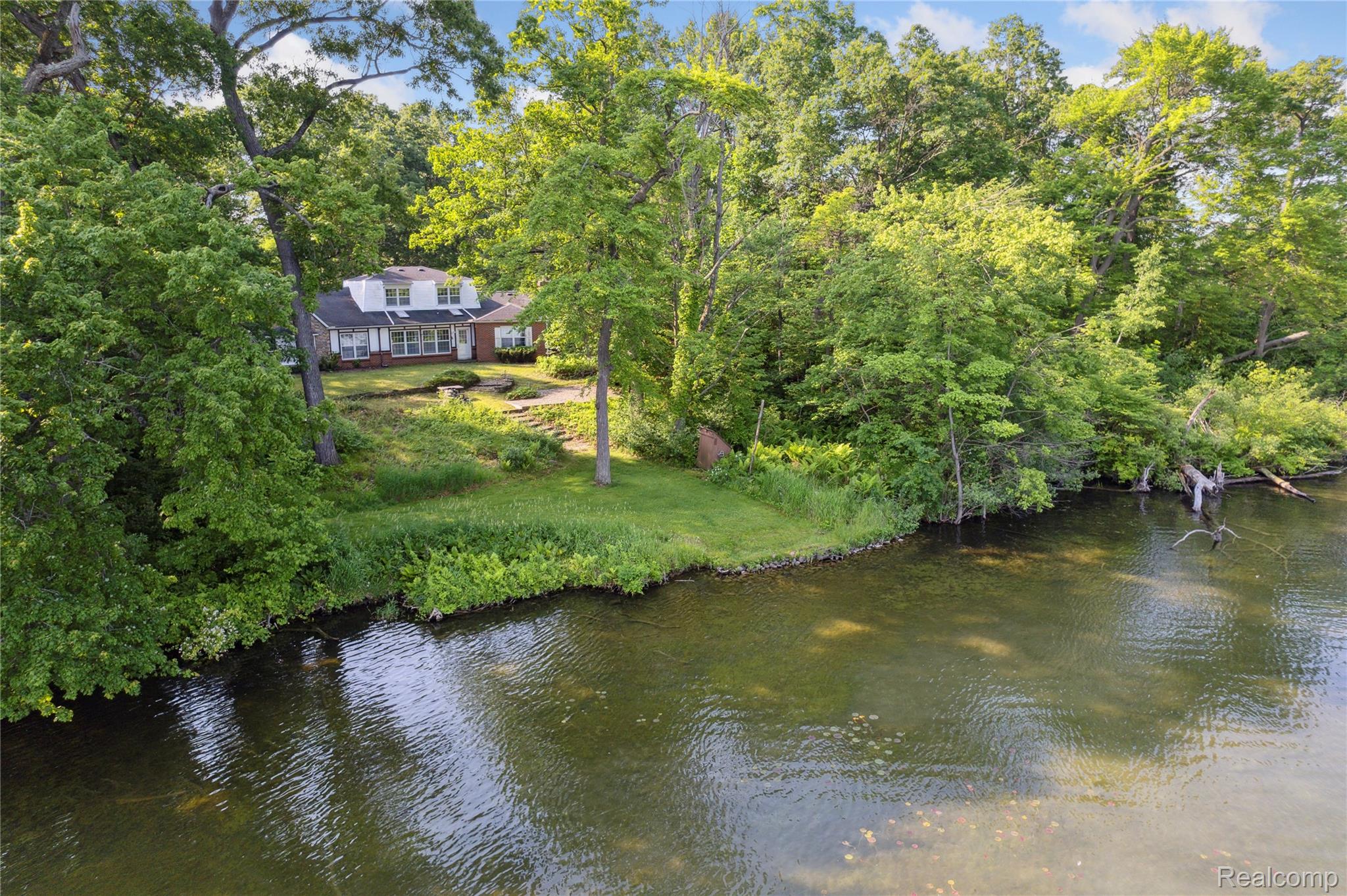 4300 West Bacon Road Hillsdale, MI 49242 - Photo 4 of 49 Welcome to 4300 W Bacon