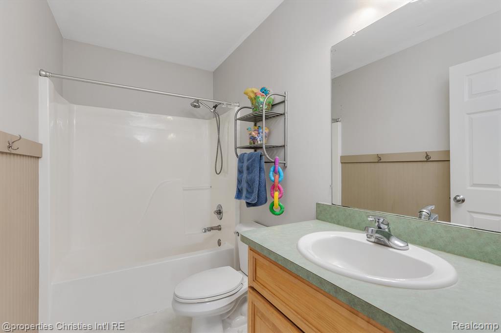 49730 Eight Mile Road Northville, MI 48167 - Photo 32 of 49 Gallery Image 32