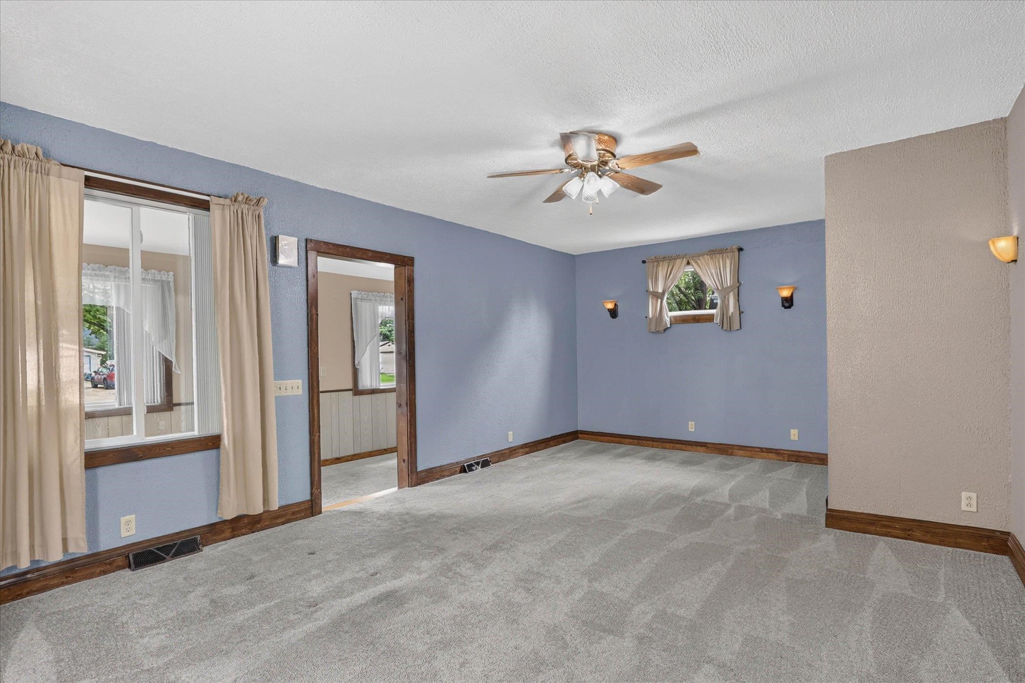 1123 8th Street Beloit, WI 53511 - Photo 11 of 59