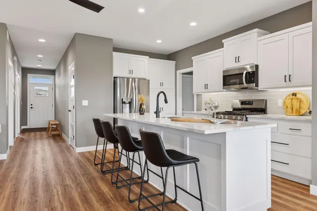 $374,900 | 721 Margaret Avenue Northeast, Isanti, MN 55040