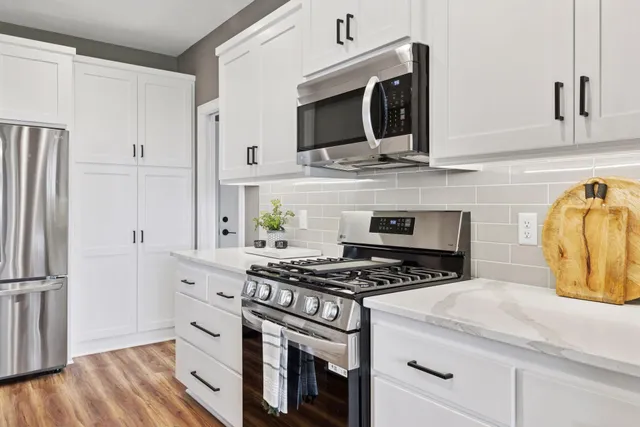 $374,900 | 721 Margaret Avenue Northeast, Isanti, MN 55040