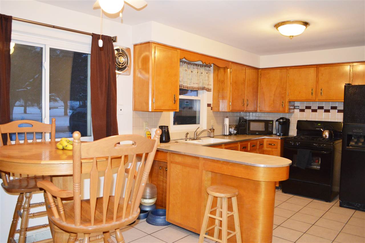 25588 Grant Road South Bend, IN 46619 - Photo 4 of 24 Gallery Image 4