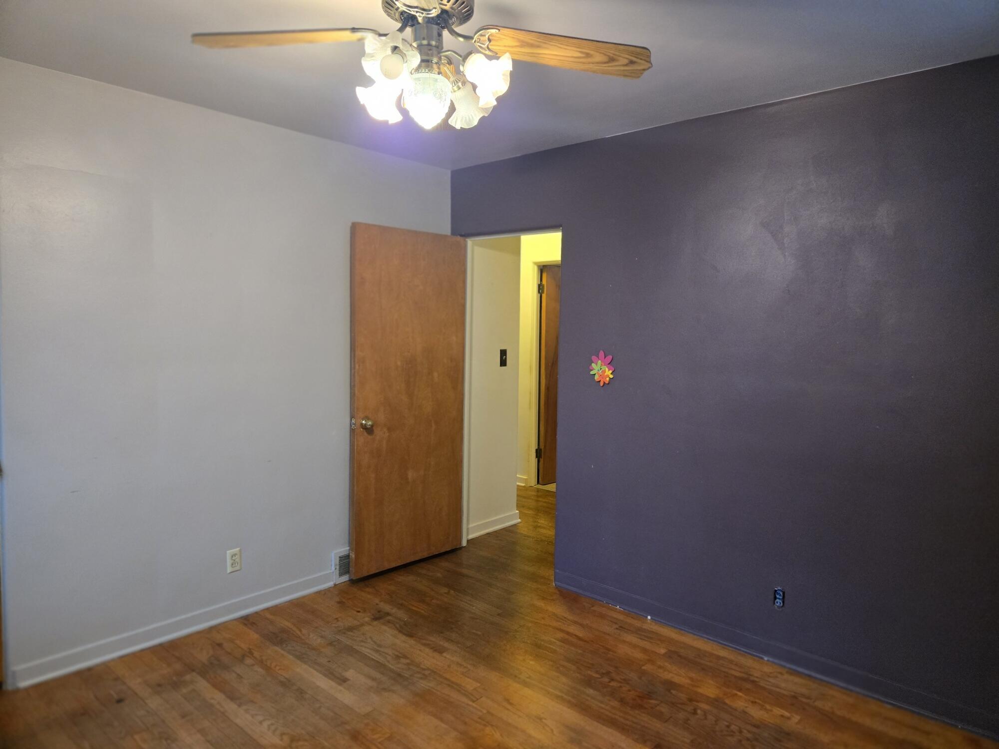 4300 Kinzie Avenue Racine, WI 53405 - Photo 18 of 32 Bedroom 3