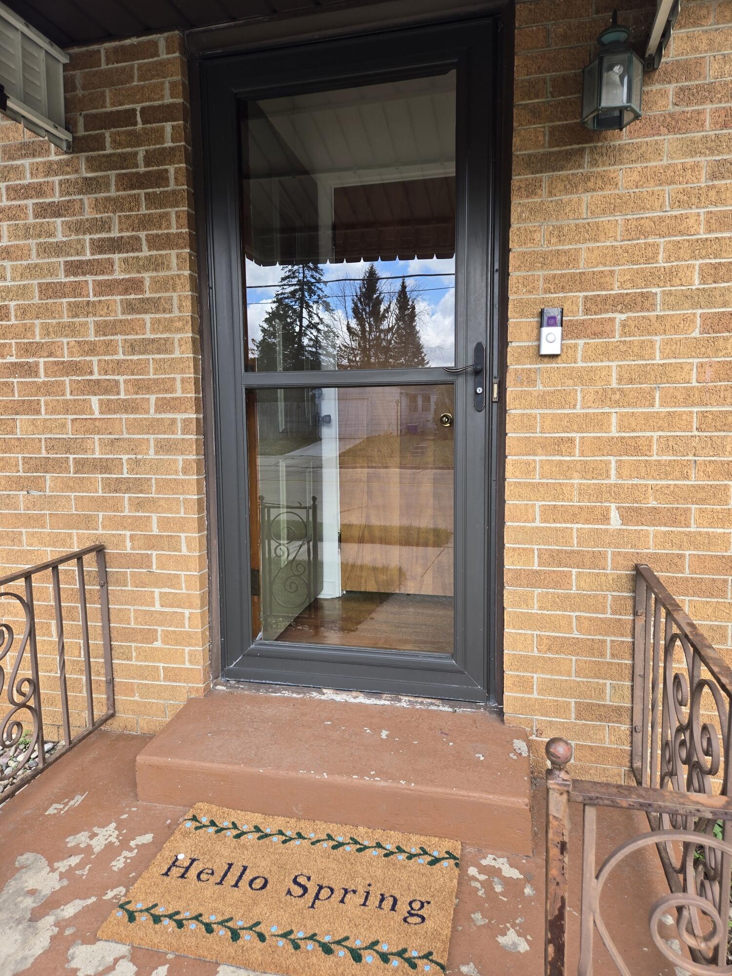 4300 Kinzie Avenue Racine, WI 53405 - Photo 3 of 32 Front door