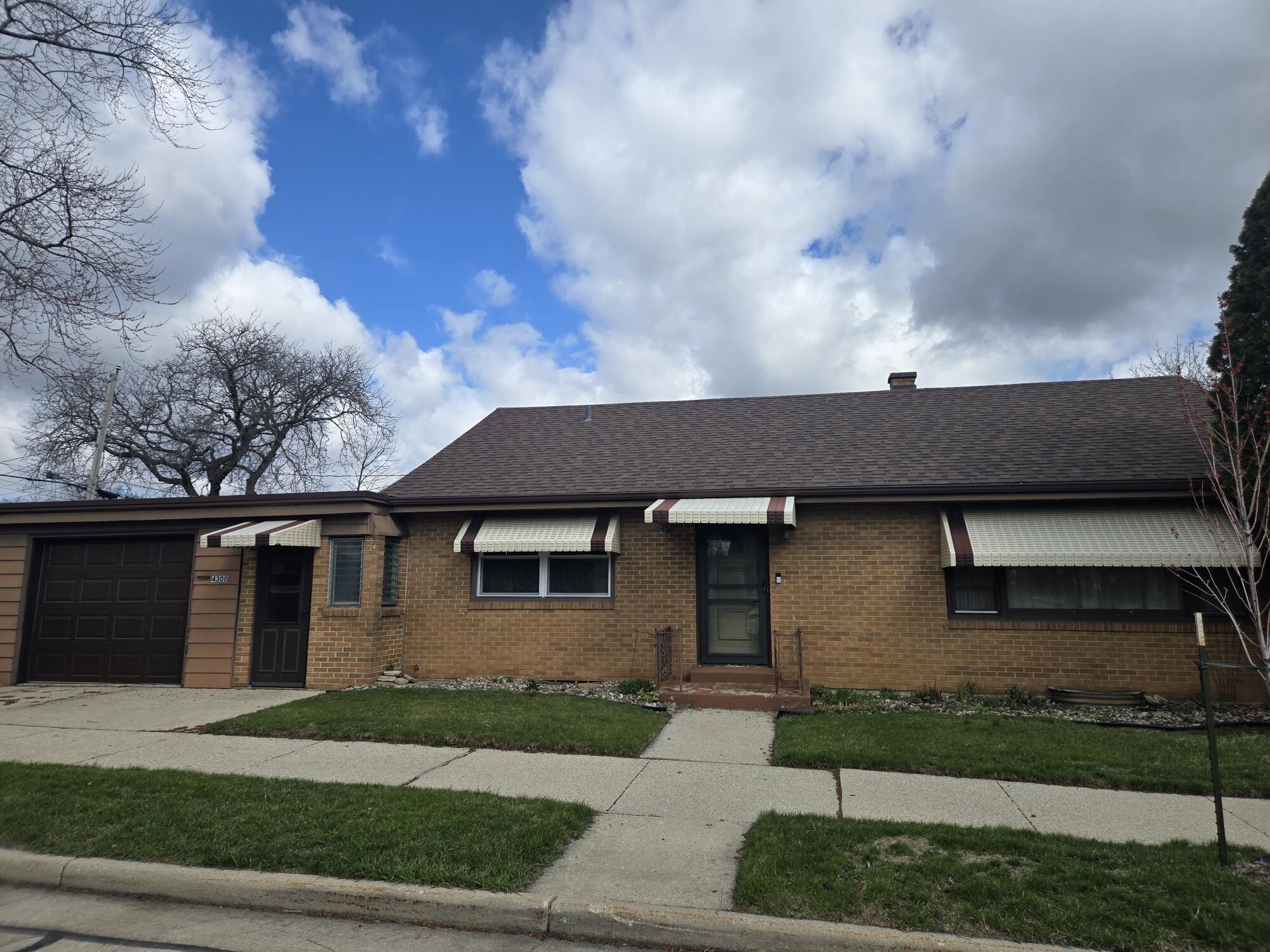 4300 Kinzie Avenue Racine, WI 53405 - Photo 32 of 32 Front view