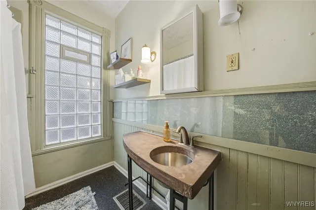 $345,678 | 76 Anderson Place, Buffalo, NY 14222