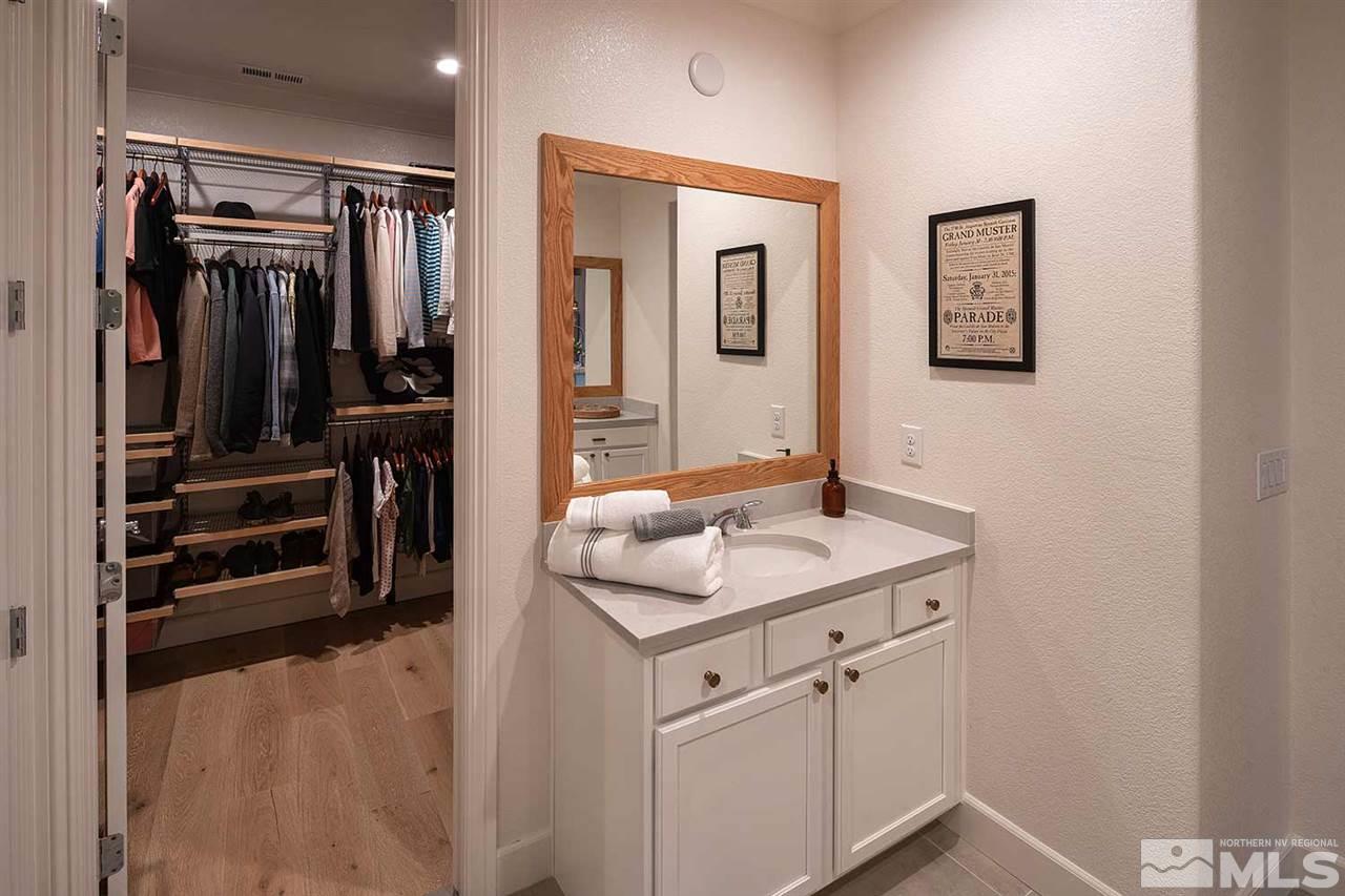 9523 Tencendur Lane Reno, NV 89521 - Photo 33 of 40 a bathroom with a sink and a mirror